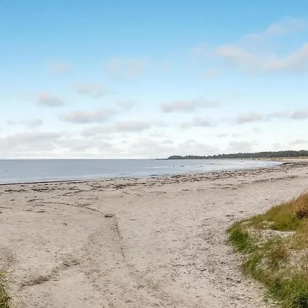 Stunning In Nex With Wifi And 5 Bedrooms * Neksø