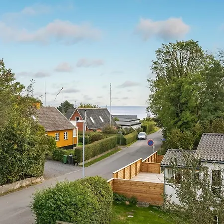 Stunning In Nex With Wifi And 5 Bedrooms Neksø