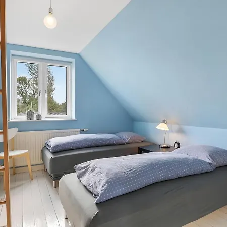 Prázdninový dům Stunning In Nex With Wifi And 5 Bedrooms